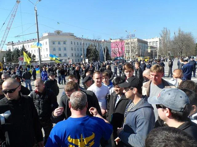 Херсонские коммунисты затерялись между Евромайданами (фоторепортаж)