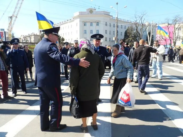 Херсонские коммунисты затерялись между Евромайданами (фоторепортаж)