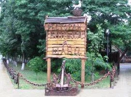 Херсонцы недоумевают, почему из памятников архитектуры делают пивнушки