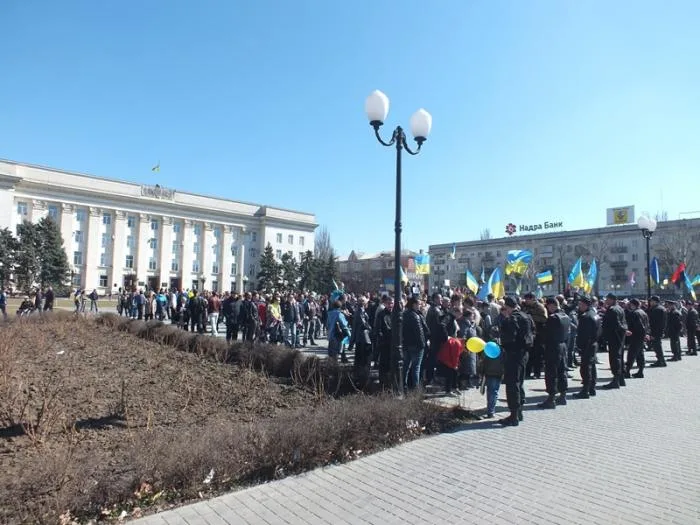 Херсонские коммунисты затерялись между Евромайданами (фоторепортаж)