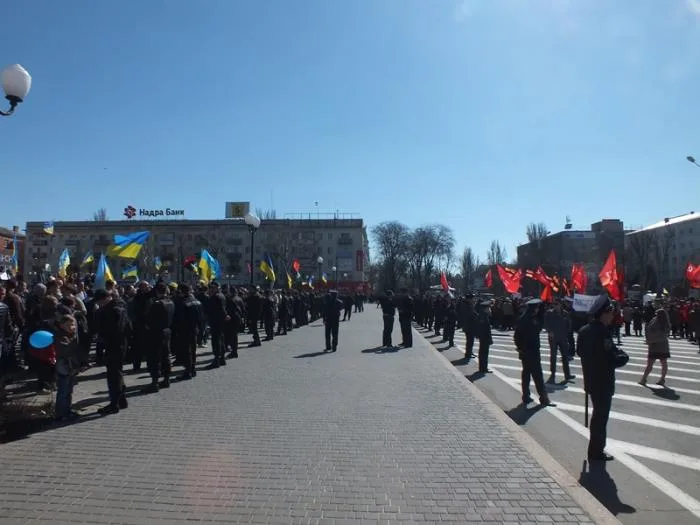 Херсонские коммунисты затерялись между Евромайданами (фоторепортаж)
