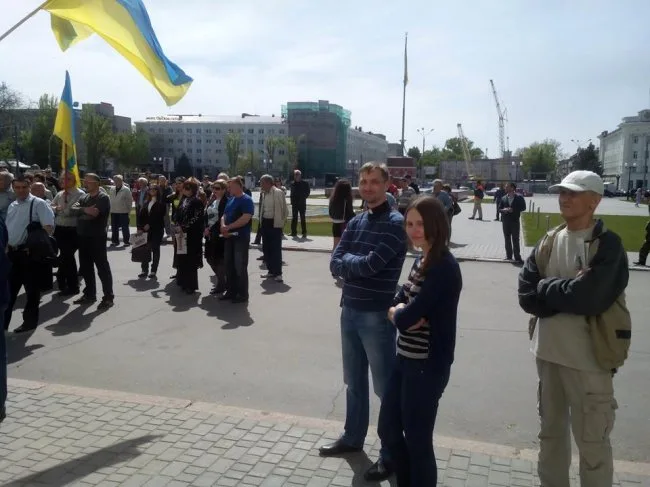 Вчера на херсонском Евромайдане выступили братья Капрановы