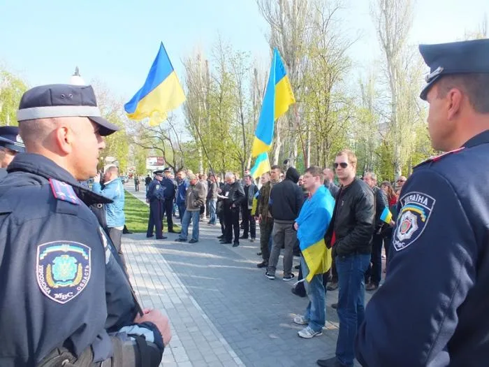 На митинг коммунистов в Херсоне собралось только 30 человек