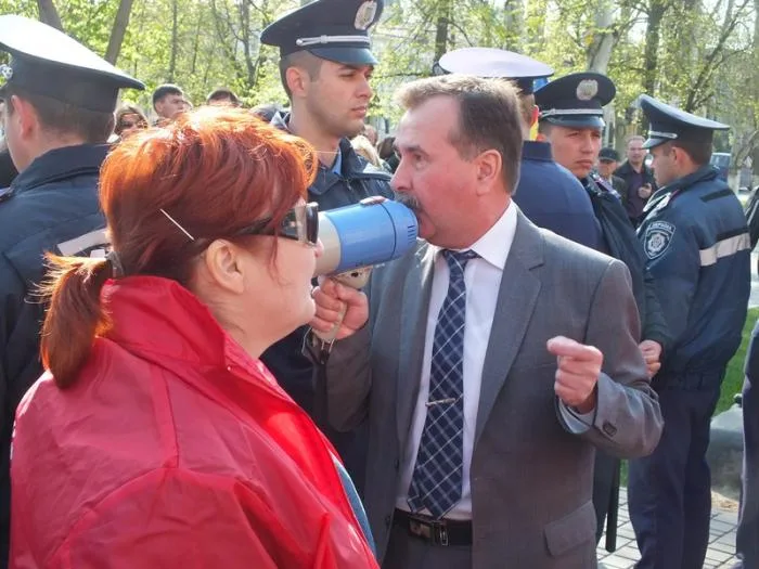 На митинг коммунистов в Херсоне собралось только 30 человек