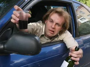 Пьяная компания молодежи сбила двух человек в Новотроицком и скрылась