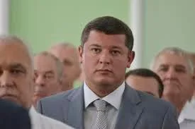 Вернуть доверие народа можно, только вернув народу страну