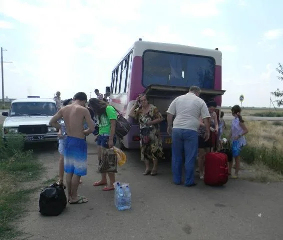 Херсонским спасателям пришлось выручать пассажиров автобуса из Донецка