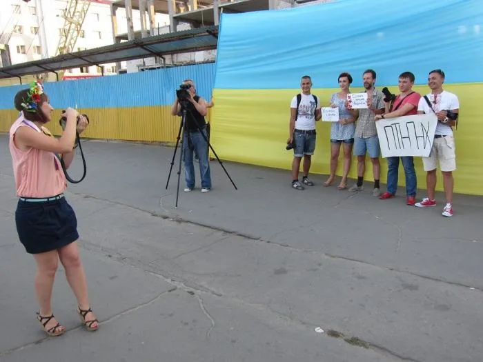 В Херсоне прошла акция “Патриотическое фото”
