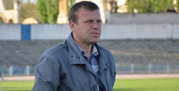 Тренера “Кристалла” Сергея Шевцова отстранили на три матча за неспортивное поведение