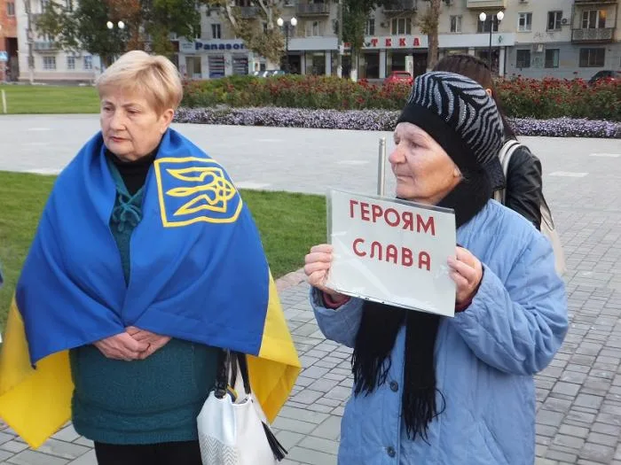 В Херсоне состоялся митинг-реквием по погибшим в зоне АТО херсонцам