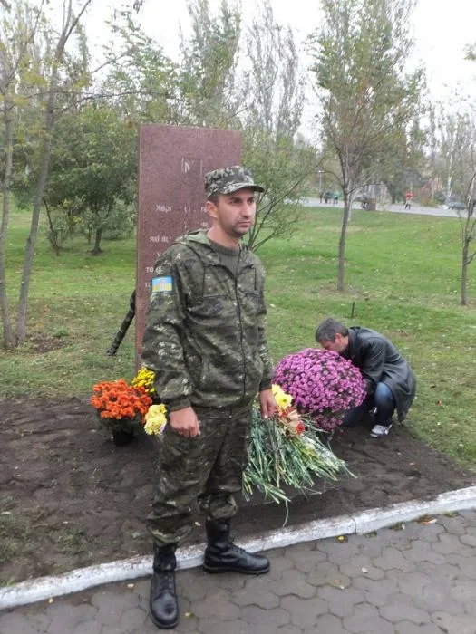В Херсоне открыли памятник героям АТО