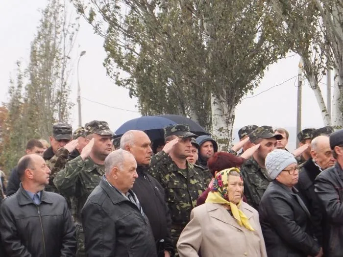 В Херсоне открыли памятник героям АТО