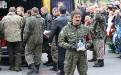 Херсонцы попрощались с погибшим в зоне АТО земляком Александром Райхертом