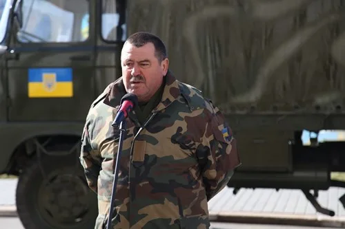 Полевую автобаню передали бойцам батальона "Сармат" в зону АТО