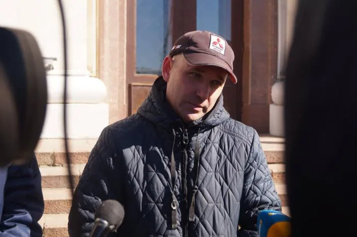 Полевую автобаню передали бойцам батальона “Сармат” в зону АТО