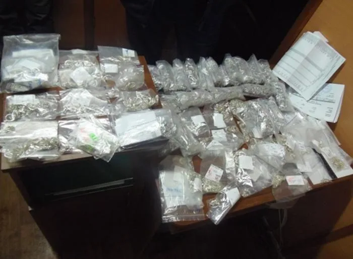 В контрольном пункте «Чонгар» пограничники обнаружили почти 7 кг серебряных изделий