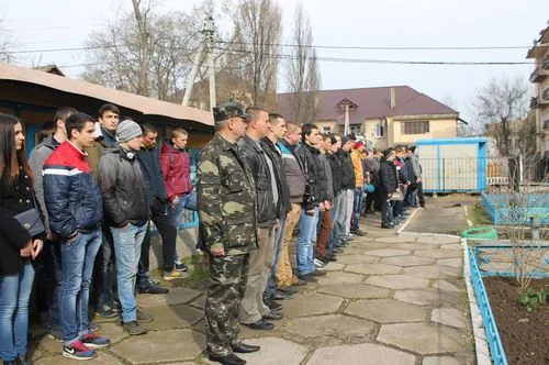 В Новой Каховке проводили призывников в армию