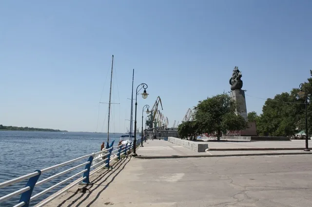 Земельный департамент Херсона приглашает обсудить реконструкцию городской набережной и «Лебединого озера»