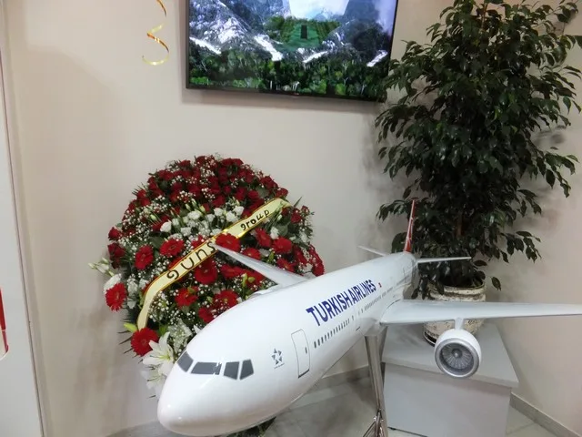 В Херсоне открыли офис авиакомпании Turkish Airlines