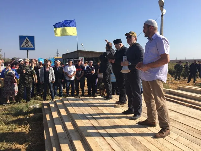 На границе уже все готово к блокаде Крыма (фоторепортаж)