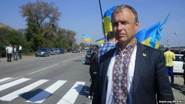 «Правый сектор» не имеет права задерживать людей на админгранице, – Воробьев