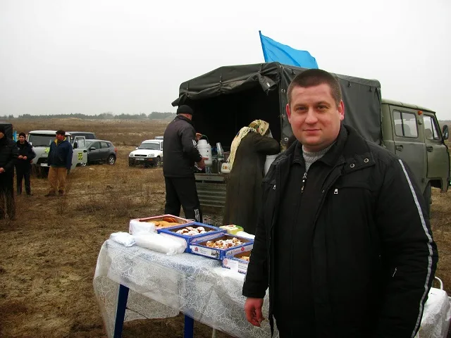 Беглый сепаратист Алексей Журавко не удержался и “поздравил” нового цюрупинского мэра