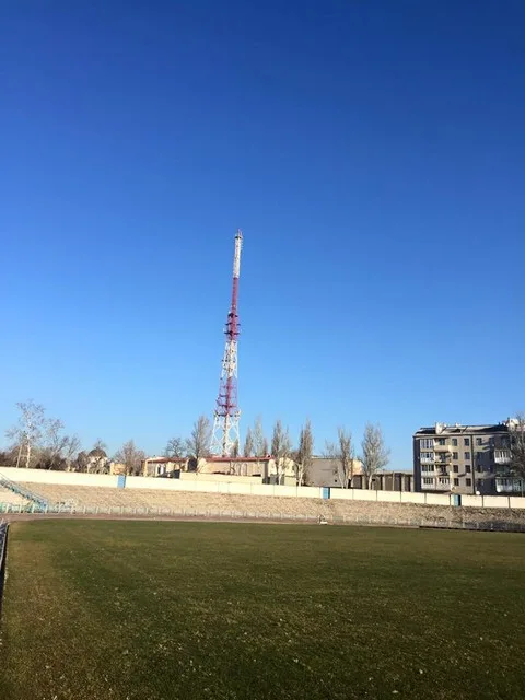 Большую часть стадиона “Кристалл” опасно использовать для занятий спортом, – Урсуленко