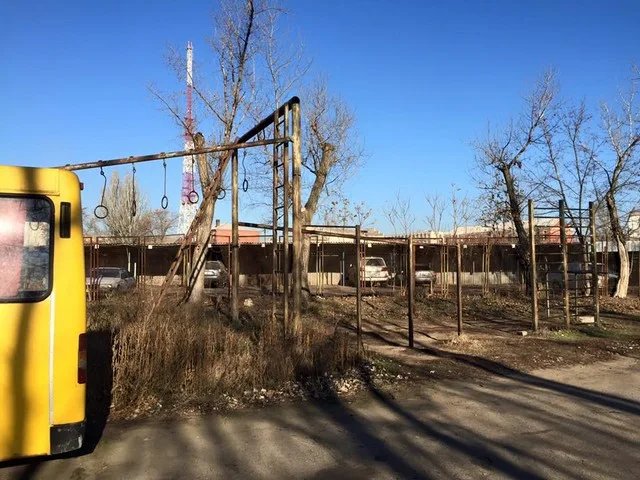 Большую часть стадиона “Кристалл” опасно использовать для занятий спортом, – Урсуленко