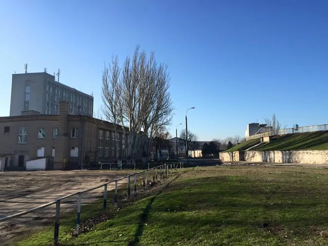Большую часть стадиона “Кристалл” опасно использовать для занятий спортом, – Урсуленко