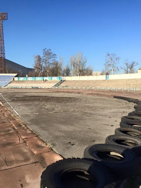 Большую часть стадиона “Кристалл” опасно использовать для занятий спортом, – Урсуленко