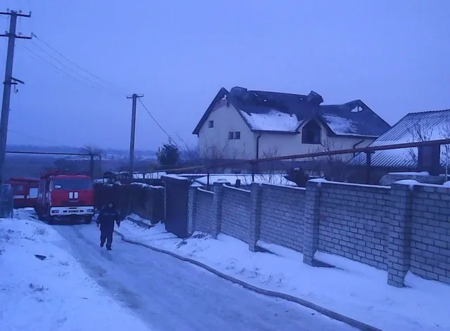 В Херсоне потушили пожар в двухэтажном частном доме