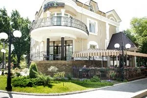 Некто “Дилижанс” опровергает попытку суицида на территории отеля