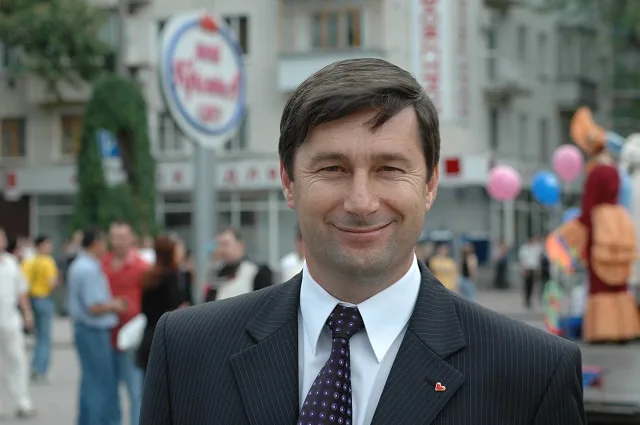 Александр Книга на сессии облсовета пристыдил мэра Миколаенко