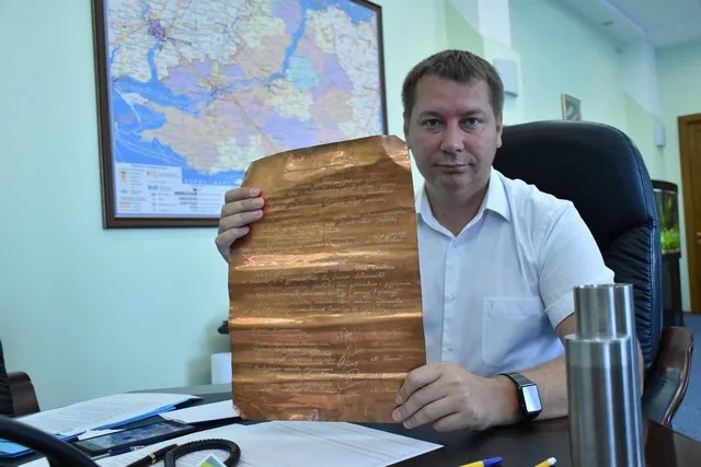 Гордеев, прочитав “капсулу Костяка”, обещает новый тендер на строительство мостоперехода ХБК-Таврический