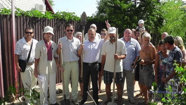Как на Арабатке заборы сносили