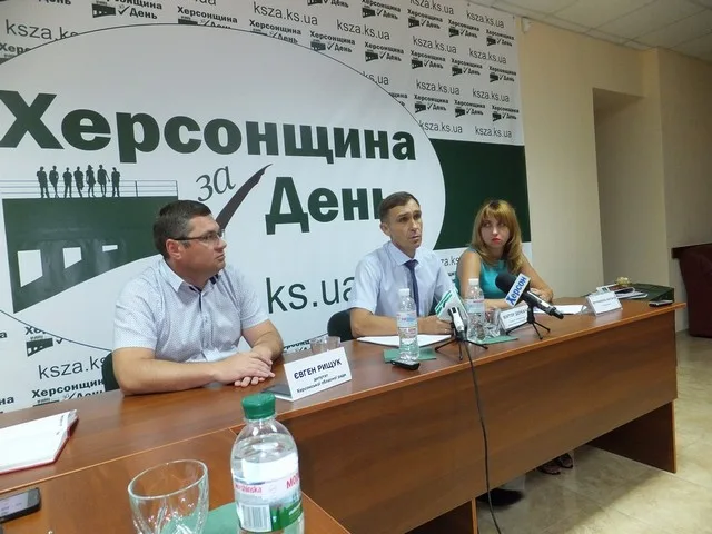 Депутат облсовета Деркач ответил”рейдерам”