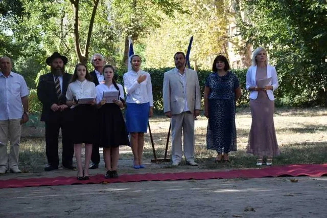 День Знань у Херсоні: святкові лінійки, концерти та подарунки кращим абітурієнтам