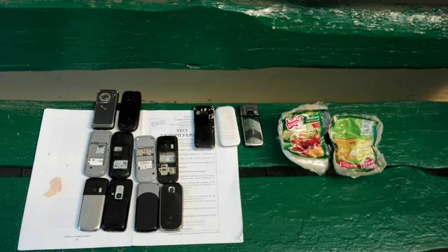 Херсонским зэкам дважды за сутки пытались перебросить запещенные предметы
