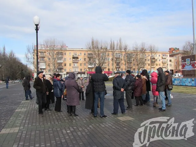 Сегодня возле ОГА митинговали за отставку Порошенко