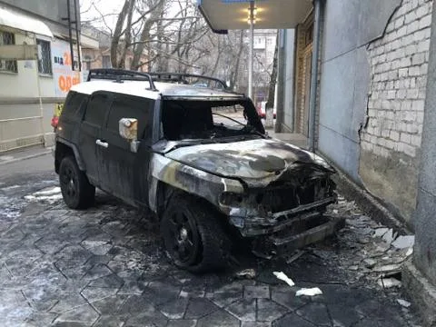 Уволенные работники морпорта сожгли машину Соколова