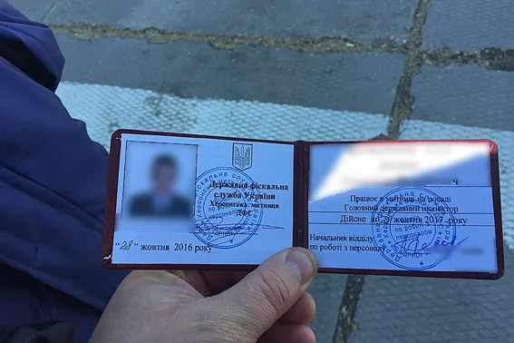 На “Чонгаре” задержали взяточников, которые наладили контрабанду в Крым