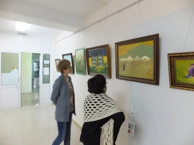 В Херсонском онкодиспансере открылась выставка художницы Раисы Танской