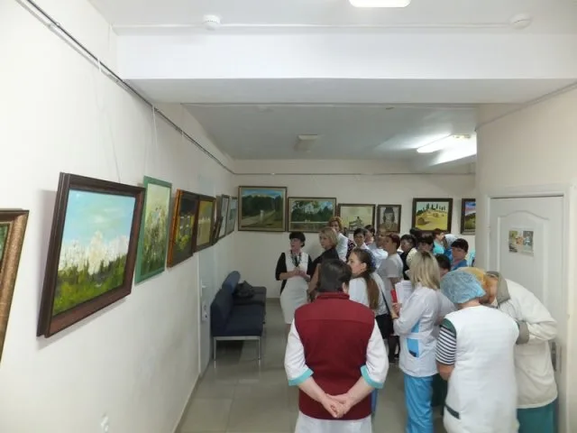 В Херсонском онкодиспансере открылась выставка художницы Раисы Танской