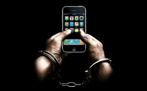 За кражу iPhone у подростка 24-летний херсонец может “сесть” на 6 лет