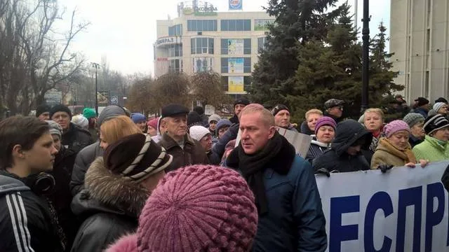 Горожане принесли крыс для Миколаенко