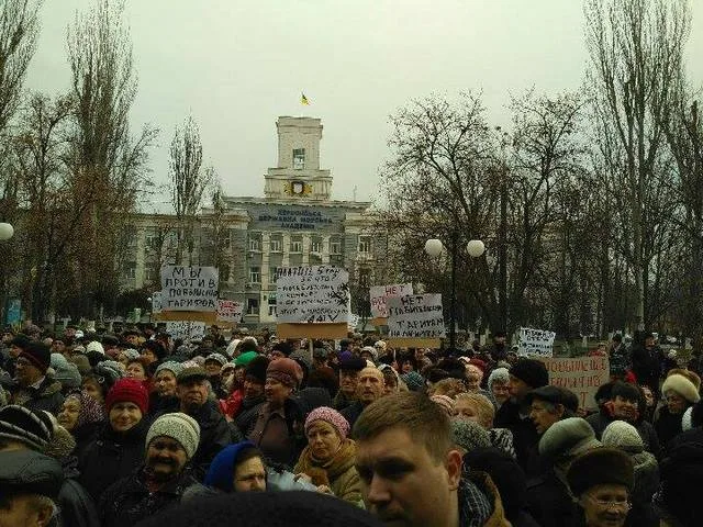 Горожане принесли крыс для Миколаенко