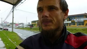 Из сессионного зала полиция вывела Стремоусова