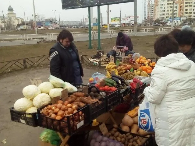 В Херсоне продолжается борьба с уличными торговцами