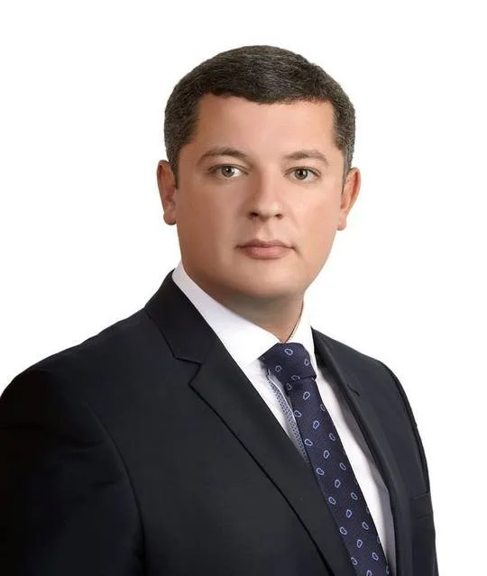 Херсонский депутат просит мэра отменить занятия в школах из-за непогоды