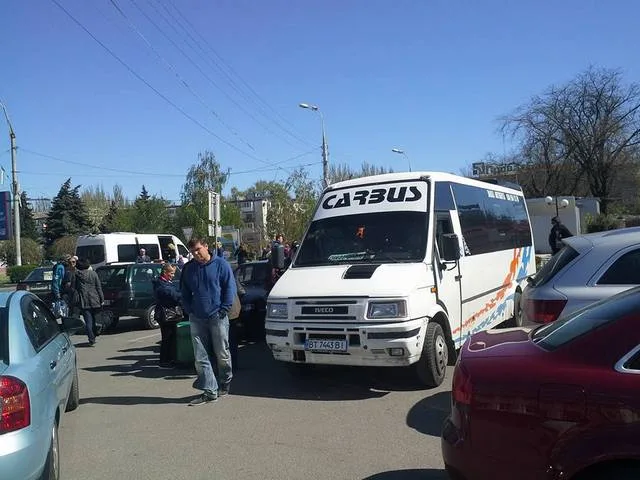 Из Херсона продолжают ездить автобусы на Крым